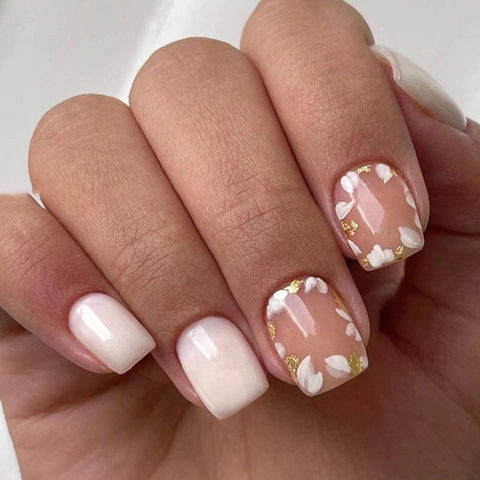 Short Square Press On Nails Pink Floral Design Gold Foil Glitter Glossy Artificial False Nails For Women Daily Wear