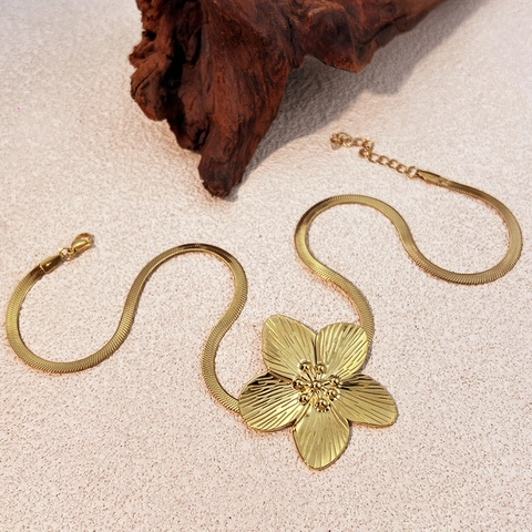 Collar Con Colgante De Flor Vintage Francés Chapado En Oro Acero Inoxidable 304 Cadena De Serpiente Plana Para Mujer