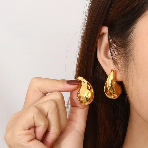 Pendientes De Botón Gota De Agua Acero Inoxidable Chapado En Oro 18K Textura Irregular Hueco Metal Líquido Mujer