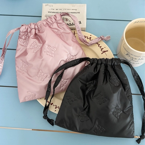 Bolsa De Maquillaje Con Cordón Estuche Acolchado Cuero PU Lazo Grabado Organizador Cosmético Portátil Viaje Almacenamiento