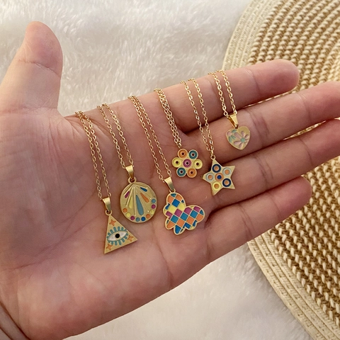 Collana con Ciondolo in Smalto Placcato Oro in Acciaio Inossidabile per Donna Gioielli Geometrici Colorati Farfalla Fiore Cuore Stella Malocchio