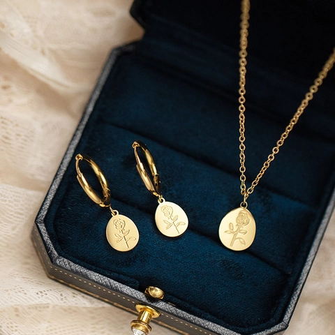 Vintage Stainless Steel Rose Flower Jewelry Set Gold Plated Relief Floral Pendant Necklace And Hoop Earrings For Women French Style Valentine Gift
