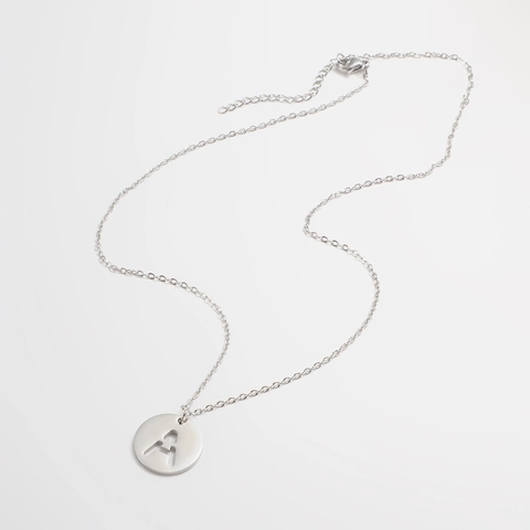 Hohlbuchstabe Anhänger Halskette 304 Edelstahl Runde Scheibe Initialen Charme Mode Schmuck Für Männer Und Frauen