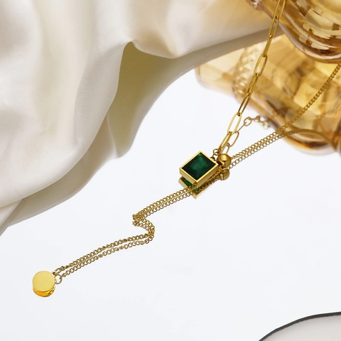 Pendant Necklace Emerald Green Square Zircon Titanium Steel 18K Gold Plated Clavicle Chain Fashion Women
