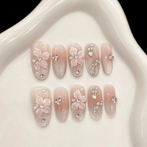 Cat Eye Aufdrücknägel Rosa Verlauf Glänzend ABS Mit 3D Relief Blumen Strasssteinen Künstliche Perlen Eleganter Französischer Stil