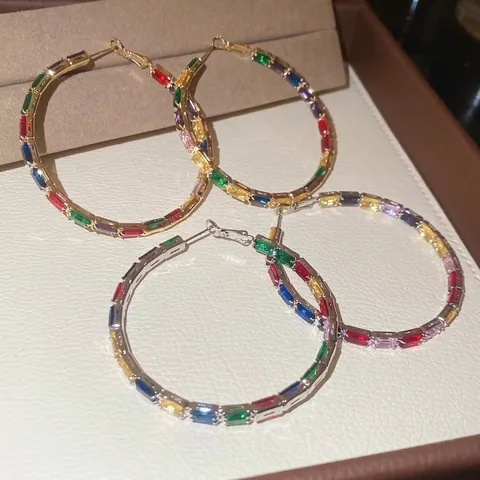 Orecchini A Cerchio Rotondi Con Zirconi Multicolore Con Perno In Argento Gioielli Di Moda Di Lusso Per Donna