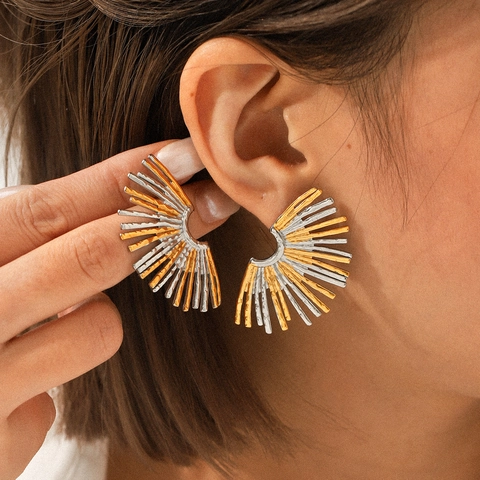 Orecchini A Lobo Ventaglio Linee Radiali Acciaio Inossidabile Bicolore Placcato Oro 18K Moda Geometrica Per Donne