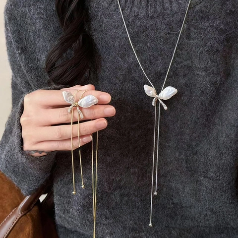 Collar De Perlas Artificiales Con Colgante De Mariposa Aleación Diamantes De Imitación Cadena Larga Borla Estilo Coreano Para Mujer