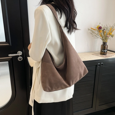 Women Suede Hobo Bag Large Capacity Minimalist Retro Shoulder Tote Solid Color Casual Daily Fashion