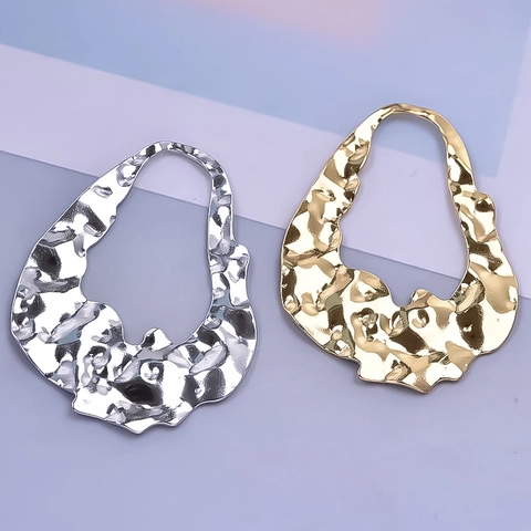 Collar Colgante Hueco Textura Martillada Irregular Acero Inoxidable 304 Bañado En Oro 18K Abstracto Único Minimalista
