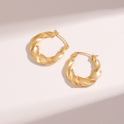 Créoles Torsadées Acier Inoxydable Plaqué Or 18K Style Français Minimaliste Bijoux Rétro Vintage Cadeaux Femmes