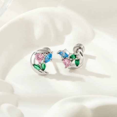 Crescent Moon Heart Flower Cartilage Earring Titanium Steel Copper Zirconia Colorful Screw Back Piercing Jewelry