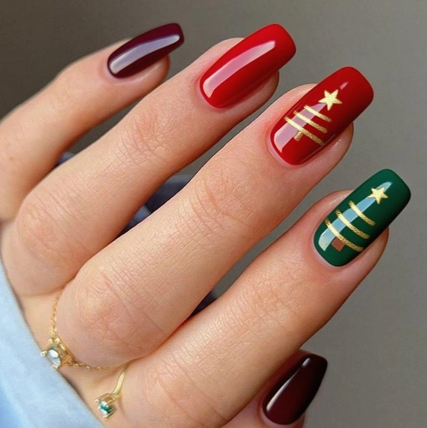 Christmas Press On Nails ABS Medium Square Artificial False Nails For Women Golden Tree Star Patterns Holiday Style