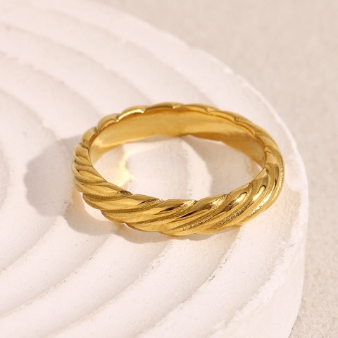 Anello A Fascia In Corda Intrecciata Acciaio Inossidabile Placcato Oro 18K Vintage Minimalista Texture Spirale Donna