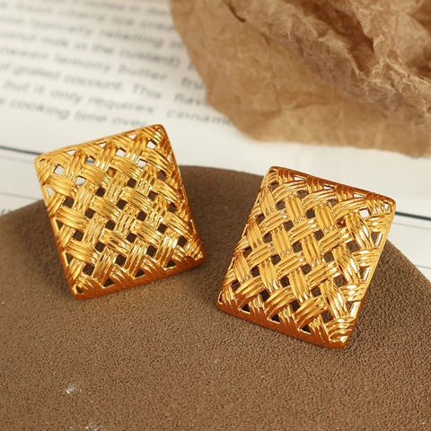 Vintage 18K Gold Plated Stainless Steel Woven Square Oval Floral Relief Stud Earrings For Women Retro Geometric Jewelry