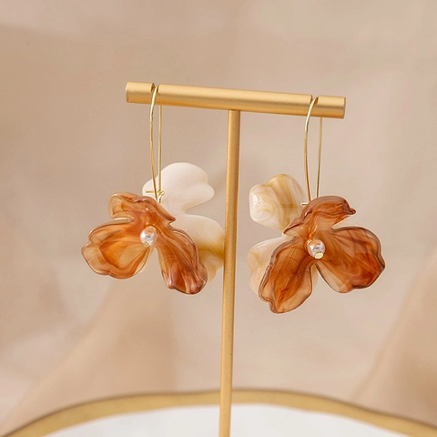 Retro Flower Petal Dangle Earrings Resin Amber Marble Texture Alloy Faux Artificial Pearl Elegant Jewelry For Women