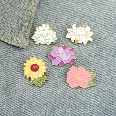 Spilla In Smalto Floreale Lega Girasole Giglio Loto Margherita Camelia Simpatico Distintivo Gioielli Da Donna