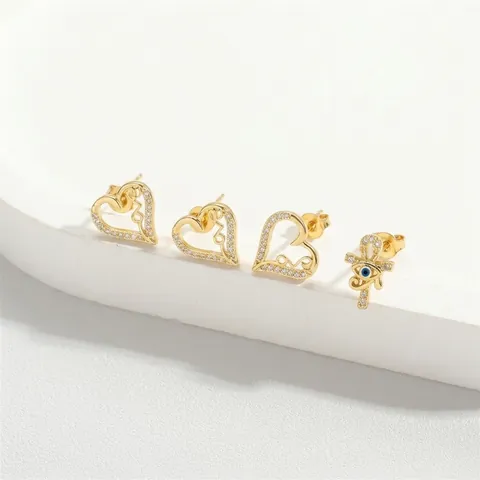 Boucles D'oreilles Puces Coeur Et Mauvais Oeil En Cuivre Avec Zircon Strass Vintage Style Luxe Léger Pour Femmes