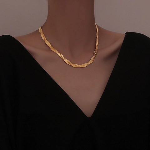 Layered Twisted Herringbone Chain Necklace 18K Gold Plated Stainless Steel Snake Bone Vintage Choker For Women