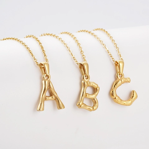 Collier Pendentif Lettre Texture Bambou Acier Inoxydable Plaqué Or 18K Bijoux Hip Hop Rétro Pour Femmes