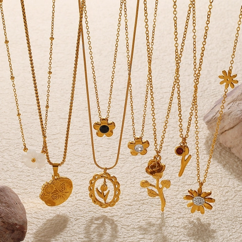 Stainless Steel Flower Pendant Necklace Elegant Tulip Rose Daisy Shell Crystal Rhinestone Clavicle Chain Jewelry Women