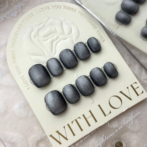 Handmade Cat Eye Black Press On Nails Sparkling Magnetic Short Square Fake Nails For Women Daily Manicure Beauty