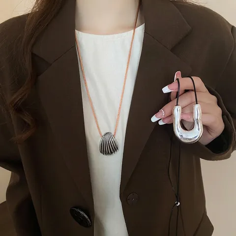 Collar Con Colgante De Cobre Plateado Con Concha Y Forma De U Con Cordón Estilo Retro Minimalista Joyas Para Mujer