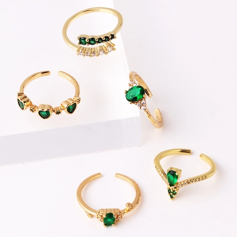 Elegant Retro Emerald Green Heart Oval Zircon Ring Gold Plated Copper Adjustable Open Ring Jewelry For Women