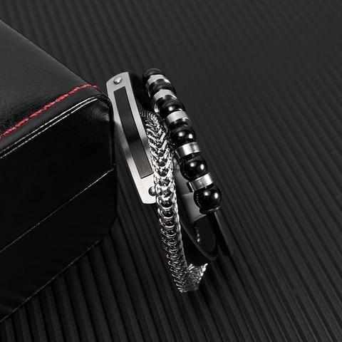 Bracciale da Uomo Multistrato in Pelle Artificiale Intrecciata Con Perline in Acciaio Inossidabile E Chiusura Magnetica