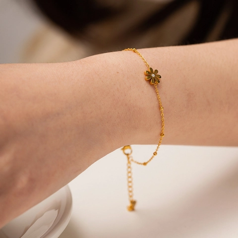 Bracciale Fiore Di Margherita Acciaio Inossidabile Placcato Oro 18K Semplice Elegante Zircone Intarsiato Gioielli Regolabili