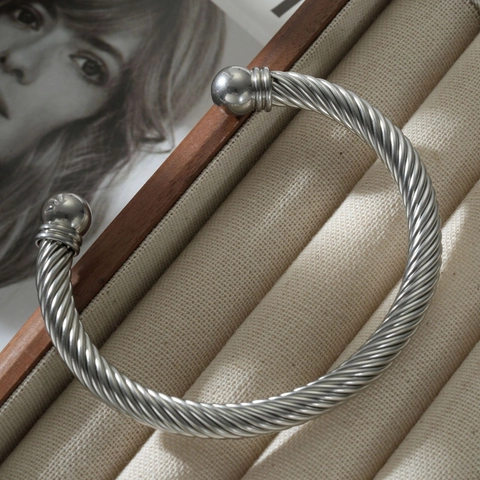 Stainless Steel Twisted Cable Open Cuff Bangle Bracelet For Men Women European American Vintage Geometric Metallic Bracelet