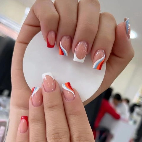 Franse Kleurrijke Golf Druknagels Vierkante Vorm Glanzende Afwerking DIY Manicure Voor Vrouwen