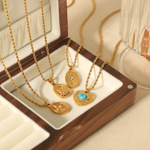 Collar Con Colgante De Medallón Vintage Chapado En Oro De 18K Acero Inoxidable Cadena De Cuerda Sol Luna Estrella Corazón