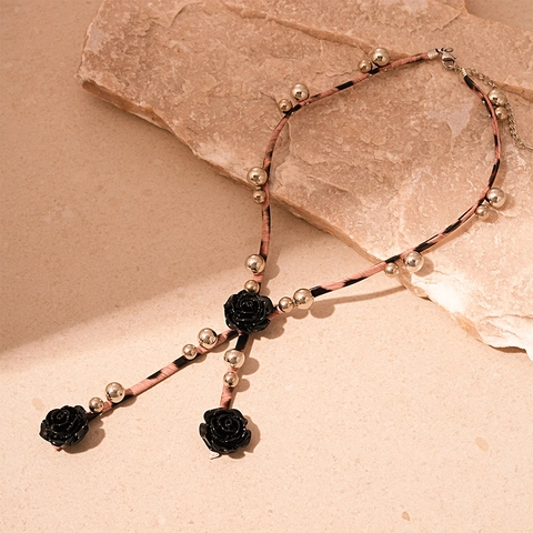 Schwarze Rose Blume Choker Halskette Harz Anhänger Leopard Print Schnur Legierung Perlen Gothic Vintage Schmuck Damen