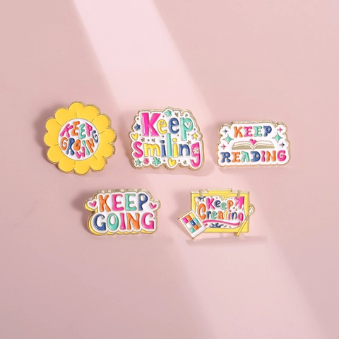 Inspirierende Englische Zitat Emaille Brosche Cartoon Blume Kunst Palette Buch Metall Pin Abzeichen Für Rucksack Kleidung Dekoration Schmuck Zubehör
