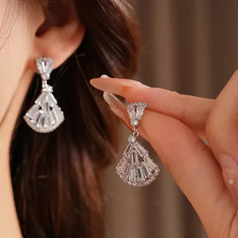 Luxus Fächer Anhänger Ohrringe Mit Zirkon Kupfer Geometrischer Schmuck Für Frauen Mit Silbernem Ohrstecker