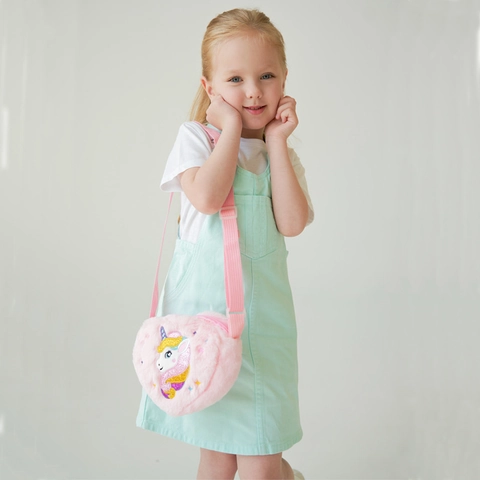 Girls Heart Shaped Plush Crossbody Bag Cute Unicorn Embroidery Faux Fur Shoulder Purse For Kids Daily Outfit