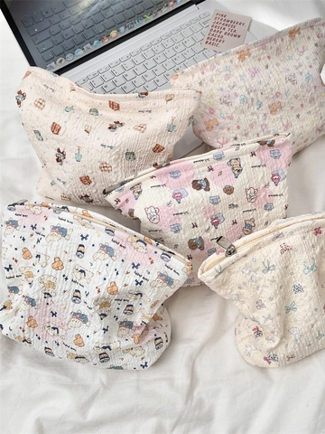 Gewatteerde Stoffen Make-uptas Grote Capaciteit Cartoon Beer Kat Print Cosmetische Tas Toiletartikelen Organizer Reis