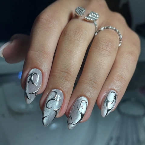 Unghie Finte Press On Metallico Grigio Argento Occhio Di Gatto 3D Linee Irregolari Lunghe Forma Di Mandorla