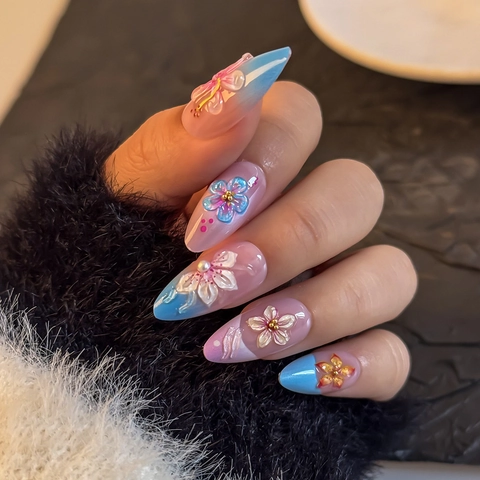 3D Floral Relief Press On Nails Almond Shape Gradient Sweet Style Artificial Nail Tips Artificial Pearls Rhinestones