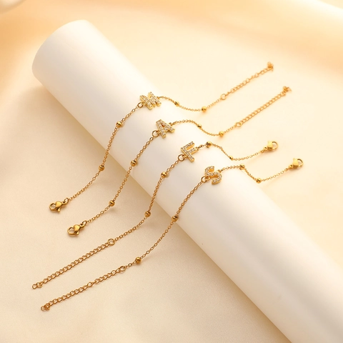 Bracelet À Charme Lettre Initiale Zircon Strass Acier Inoxydable Alliage Plaqué Or Chaîne À Perles Bijoux Pour Femmes