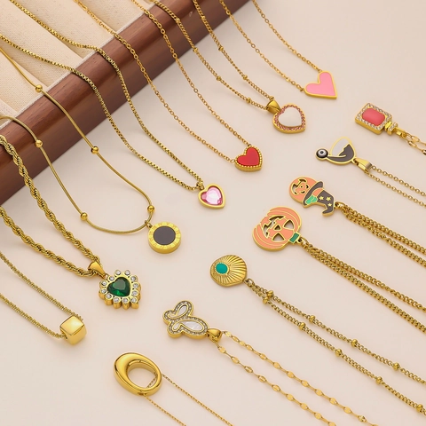 Titaniumstaal Emaille Hart Pompoen Hanger Ketting Voor Vrouwen Mode Romeinse Cijfers Strass Sieraden Ketting Met Druppellijm