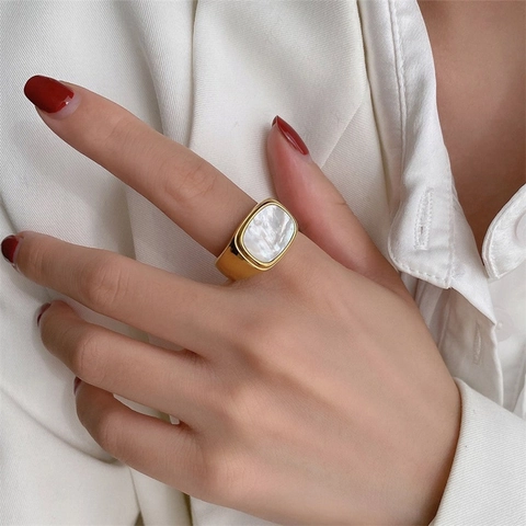 Vintage Square Signet Ring For Women 316L Stainless Steel 18K Gold Plated Mother Of Pearl Black Drip Oil Geometric Finger Ring Jewelry