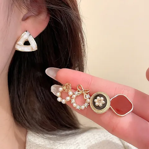 Pendientes De Botón Vintage Aleación Geométrico Triángulo Flor Lazo Con Poste De Plata Estilo Retro Francés Elegante