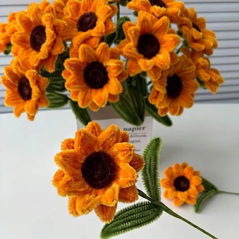 Hand Woven Pipe Cleaner Sunflower Finished Artificial Flower Plush Home Decor Teachers Day Gift Photography Prop