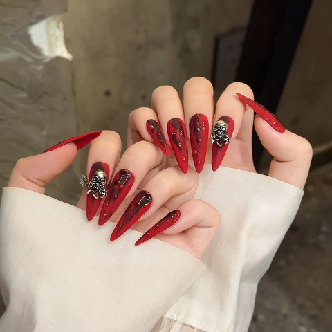 Unghie Finte Gothic Rosso Nero Sfumate Stiletto Lungo Con Decorazione Teschio Argento Rosa Strumenti Per Manicure Fai Da Te