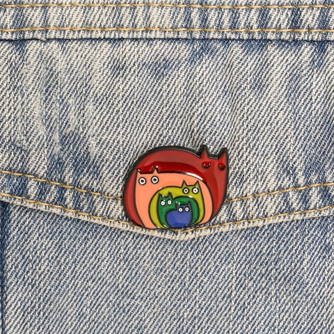 Regenbogen Katze Emaille Pin Süße Tier Brosche Abzeichen Kleidung Matroschka Stil Verschachtelte Kätzchen Zinklegierung