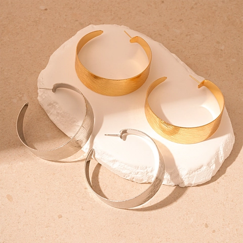 Exaggerated Wide Hoop Earrings Geometric Brushed Metallic Texture Fashion Vintage Jewelry For Women With Silver Earring Post