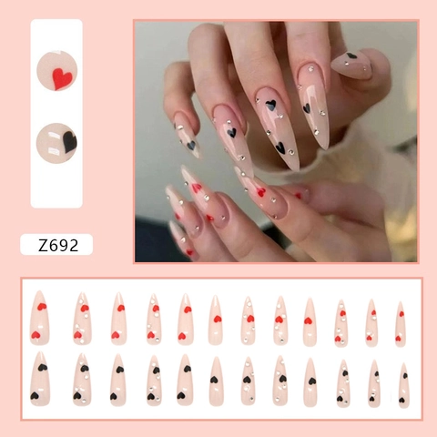 Lange Stiletto Kunstnagels Hartjes Patroon Strassteentjes Trendy Zoete Stoere Gotische Stijl Voor Vrouwen