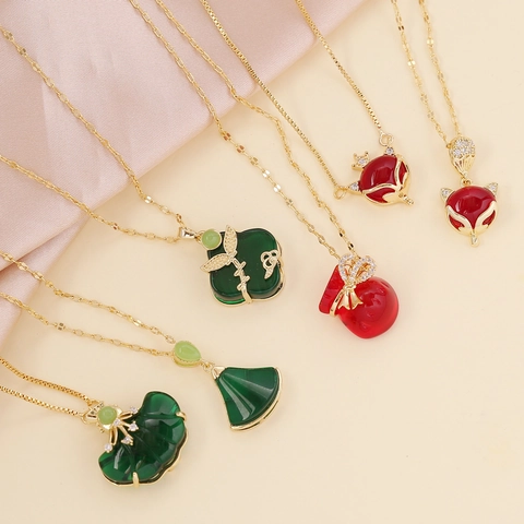 Collier Pendentif Femme Plaqué Or 18 Carats Cuivre Pierre Gemme Zircon Style INS Forme Renard Éventail Bijoux Élégants